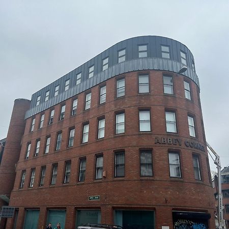 Abbey Corner By Nivaas Apartment Рединг Екстериор снимка