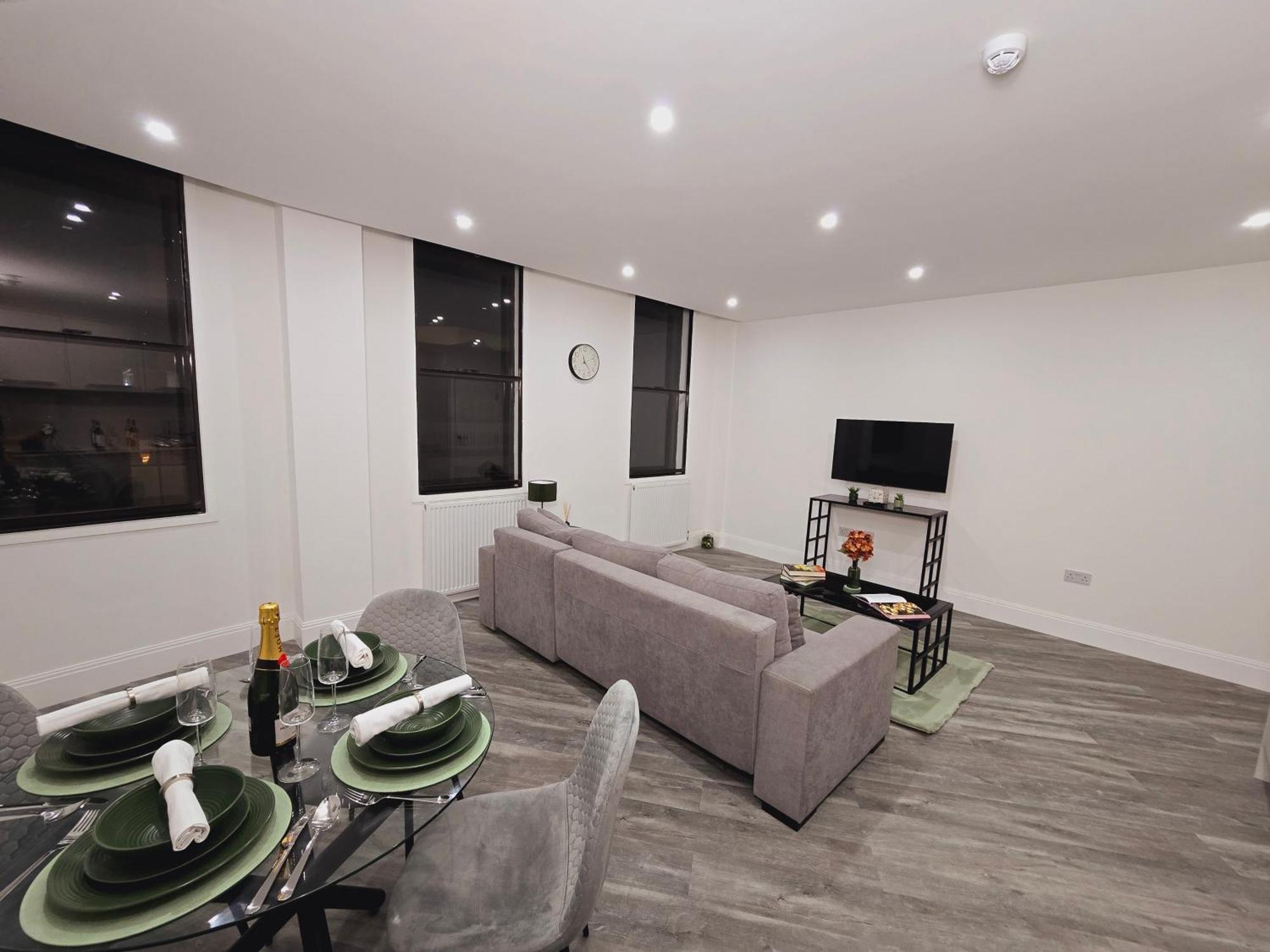 Abbey Corner By Nivaas Apartment Рединг Екстериор снимка