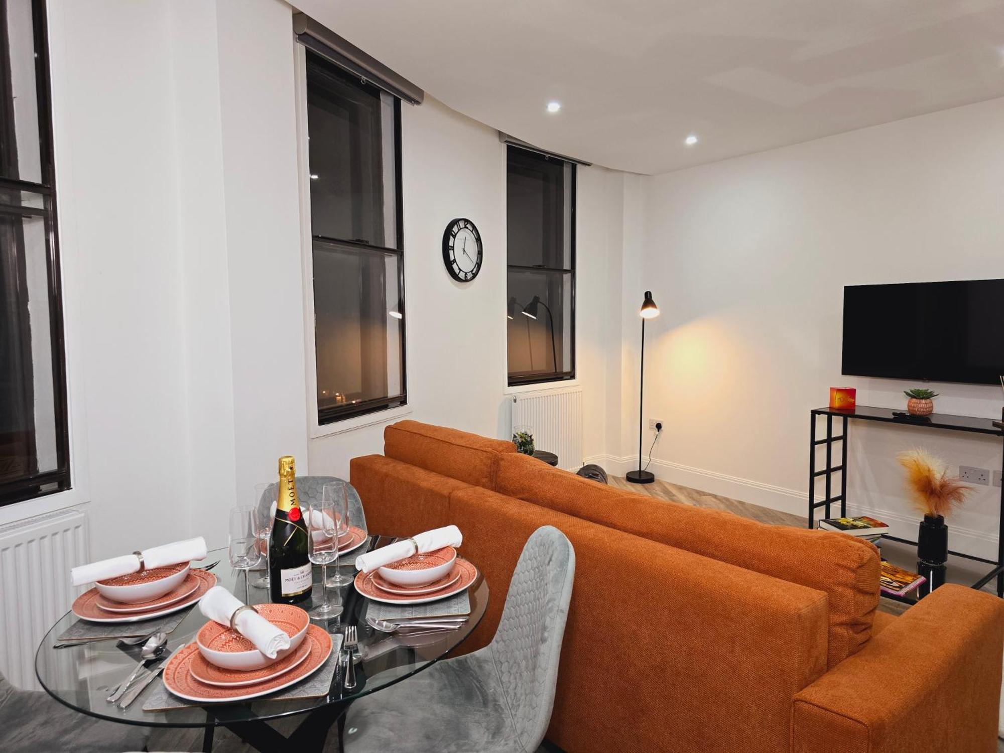 Abbey Corner By Nivaas Apartment Рединг Екстериор снимка